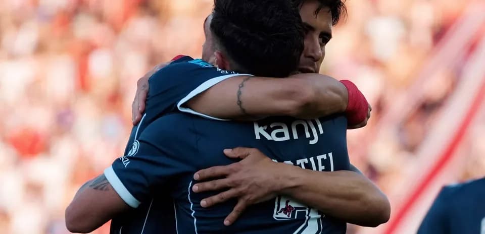 Jugadores de Unión celebrando un gol