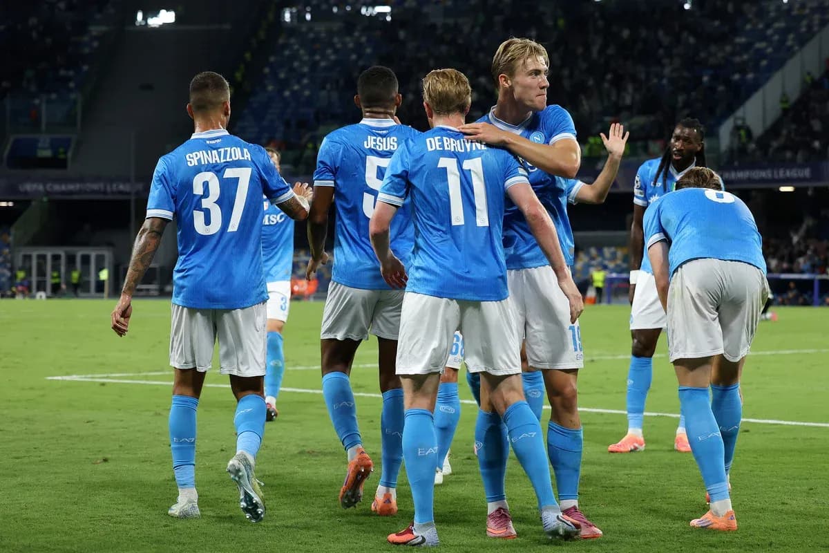 Jugadores de Napoli celebrando un gol