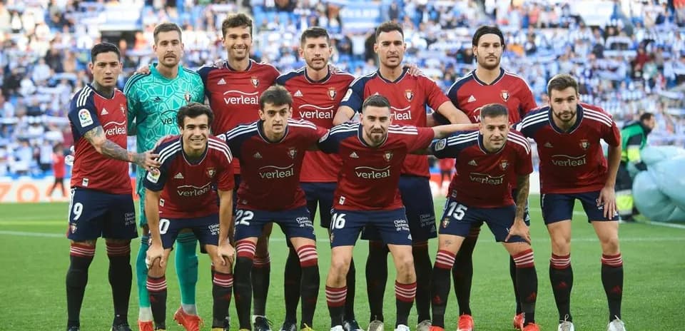 Plantilla de Osasuna en el estadio