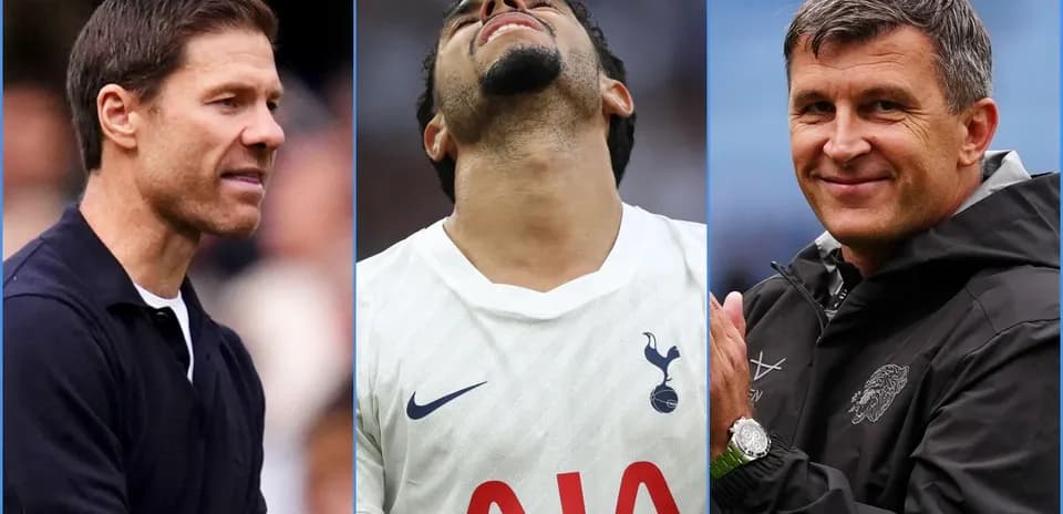 Entrenadores y jugador de Tottenham en partido
