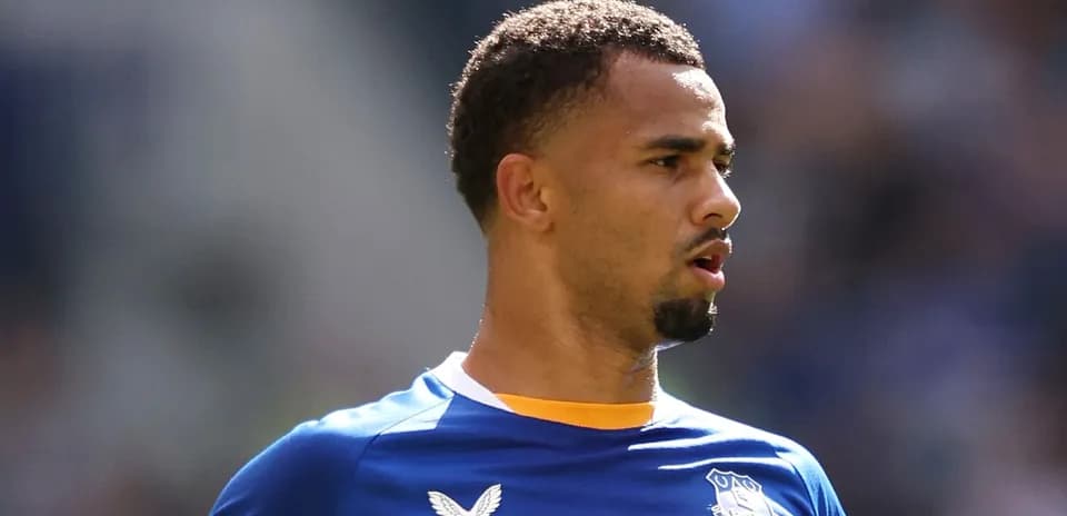 Jugador de Everton en el campo durante partido