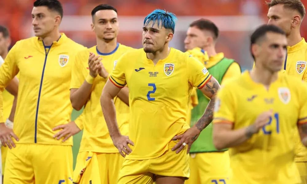Jugadores de Rumania en la celebración tras el partido