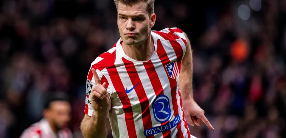 Jugador de Atlético de Madrid celebra un gol