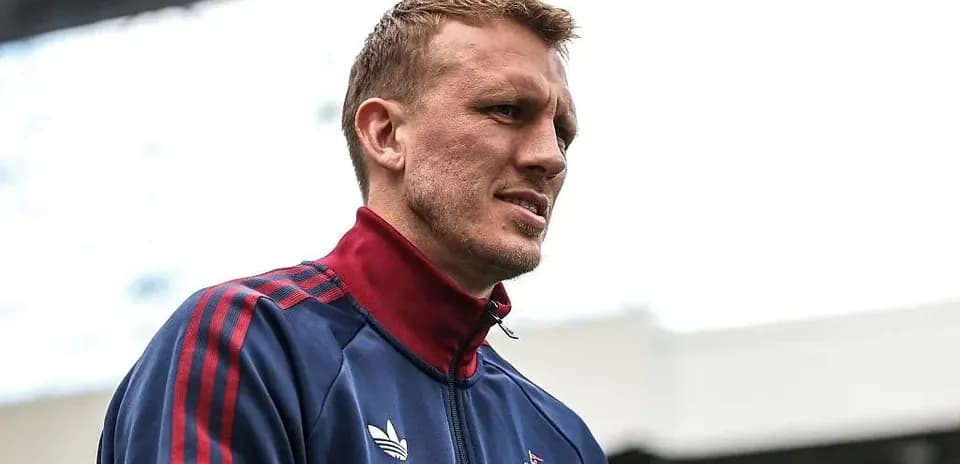 Jugador en el estadio durante el calentamiento