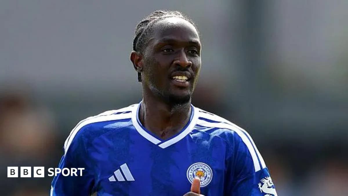 Jugador de Leicester City en el campo de juego