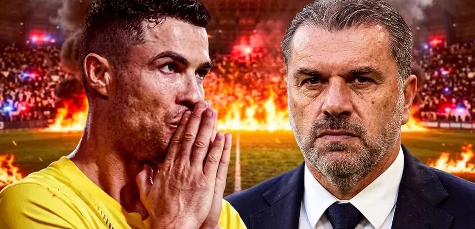 Cristiano Ronaldo y entrenador en fondo de estadio