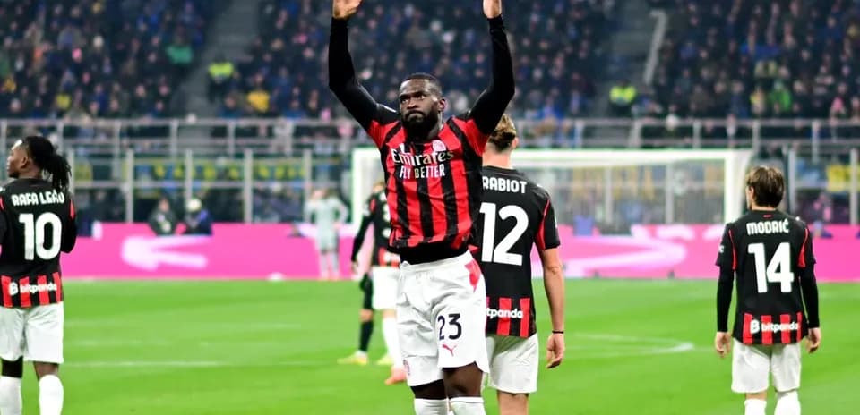 Jugadores de AC Milan en celebración durante partido