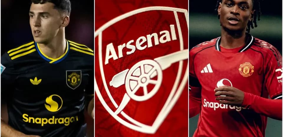 Jugadores de Manchester United y escudo de Arsenal