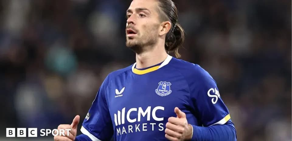 Jugador de Everton en acción durante el partido