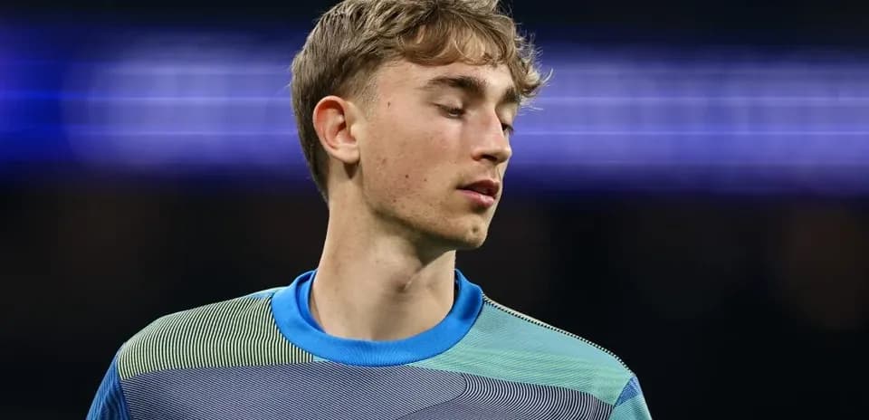 Portero de Real Madrid en el campo de juego