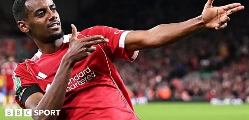 Jugador de Liverpool celebrando un gol en el partido