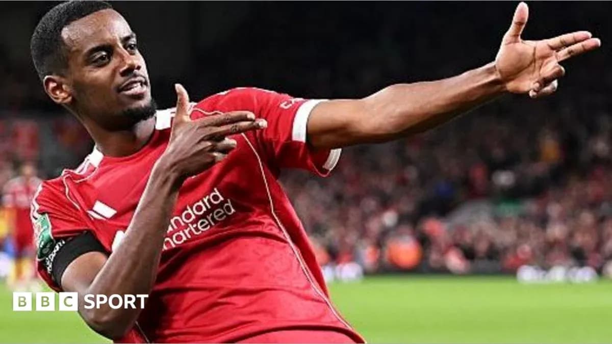 Jugador de Liverpool celebrando un gol en el partido