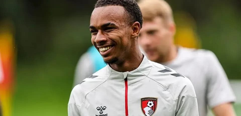 Jugador de AFC Bournemouth durante sesión de entrenamiento