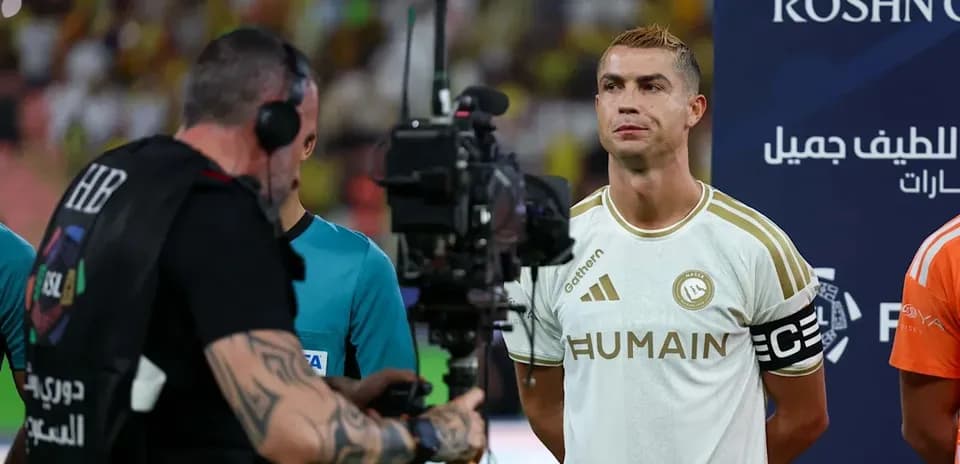 Cristiano Ronaldo en ceremonia antes del partido