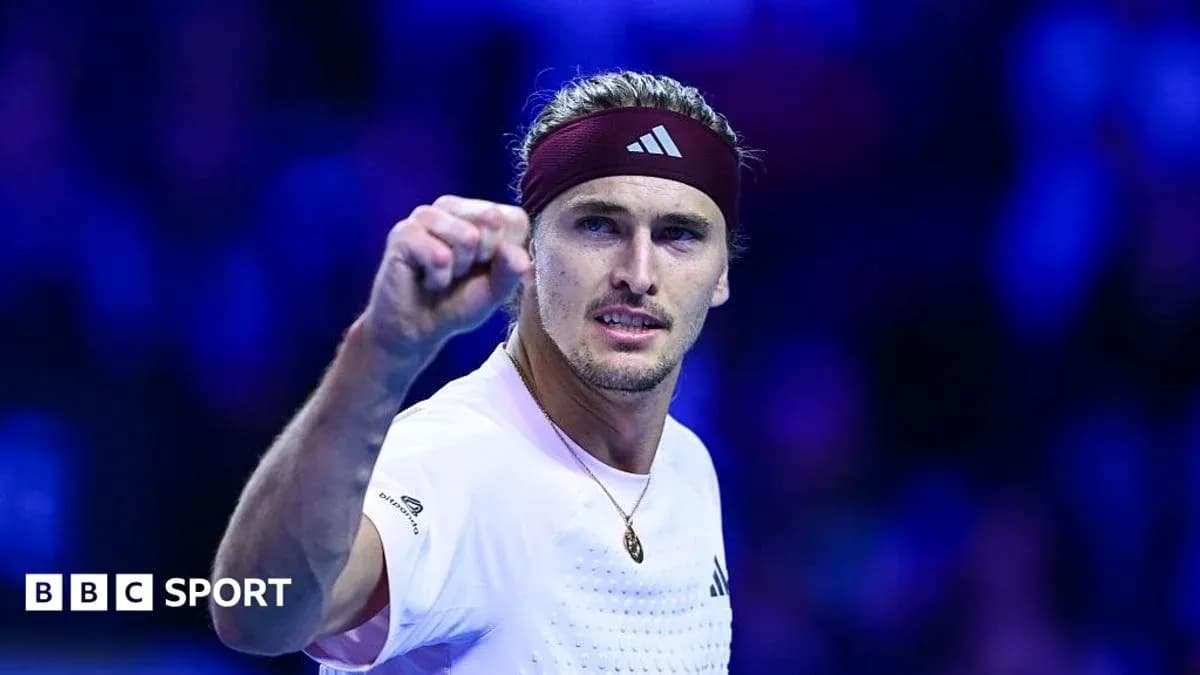 Jugador de tenis celebrando durante un partido