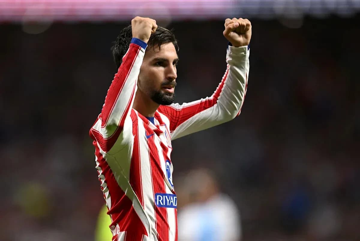 Jugador levantando los brazos en señal de victoria