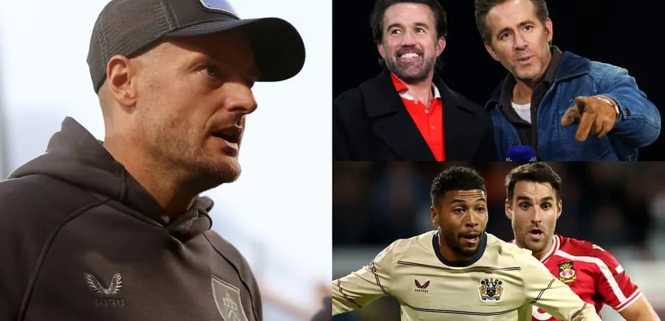 Entrenador y celebridades en evento de fútbol