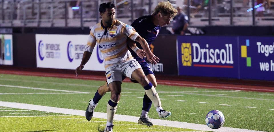 Jugadores de One Knoxville y Chattanooga Red Wolves