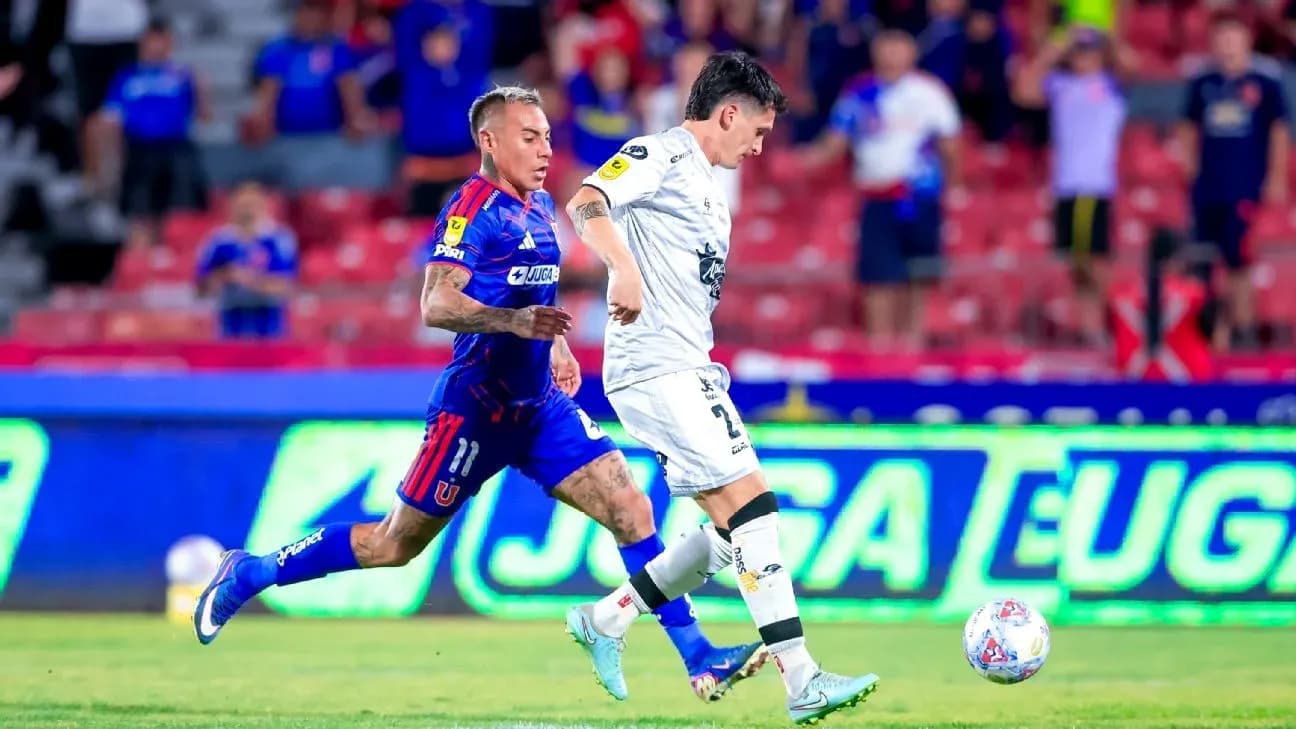 Deportes Limache contra Universidad de Chile en acción