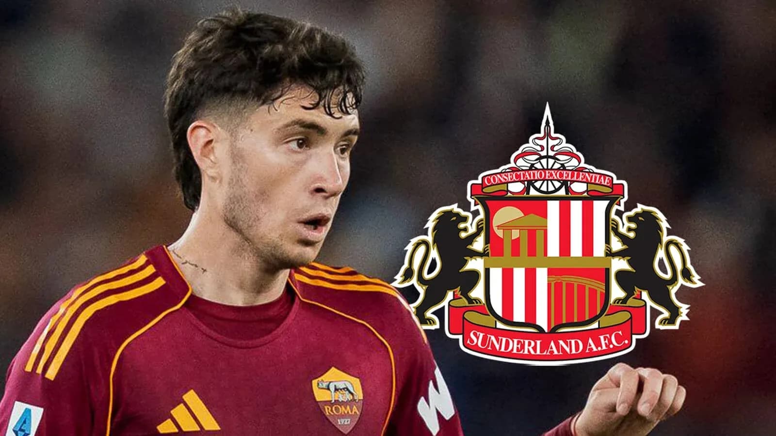 Jugador de la Roma con escudo del Sunderland A.F.C.