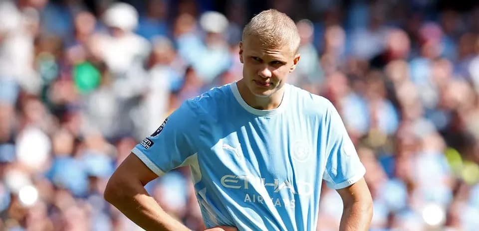 Jugador de Manchester City en el campo durante el partido
