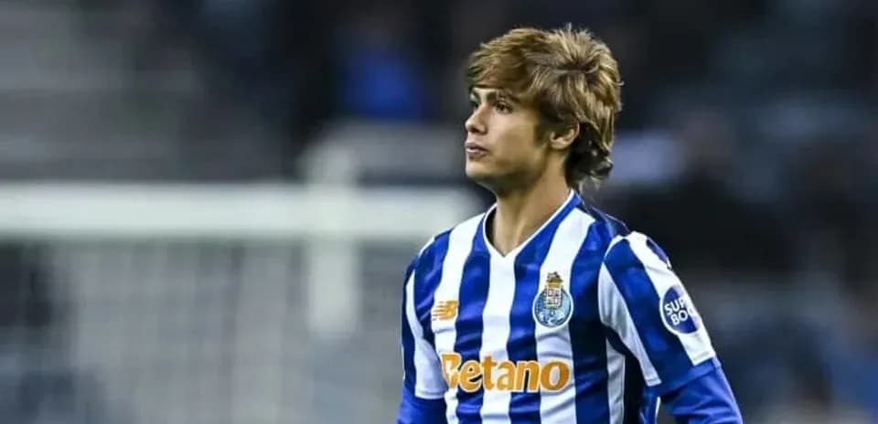 Jugador de FC Porto en el campo durante partido
