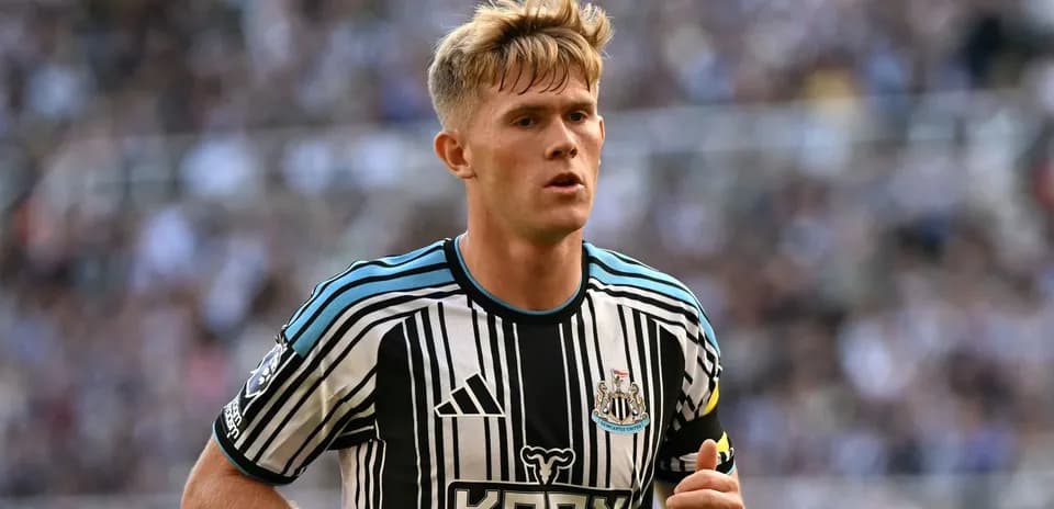 Jugador de Newcastle United en el campo de juego