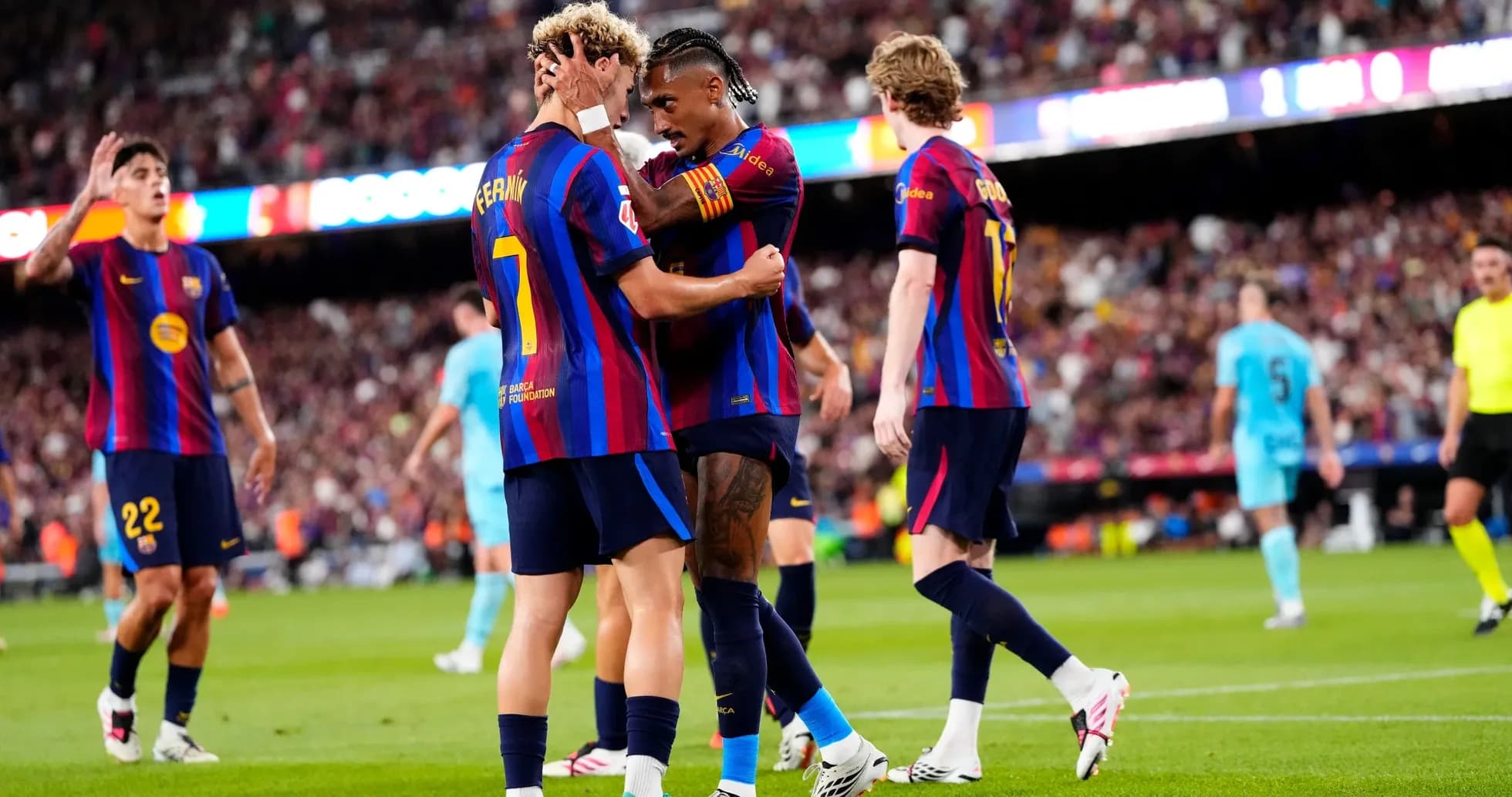 Celebración de jugadores del Barcelona en el partido