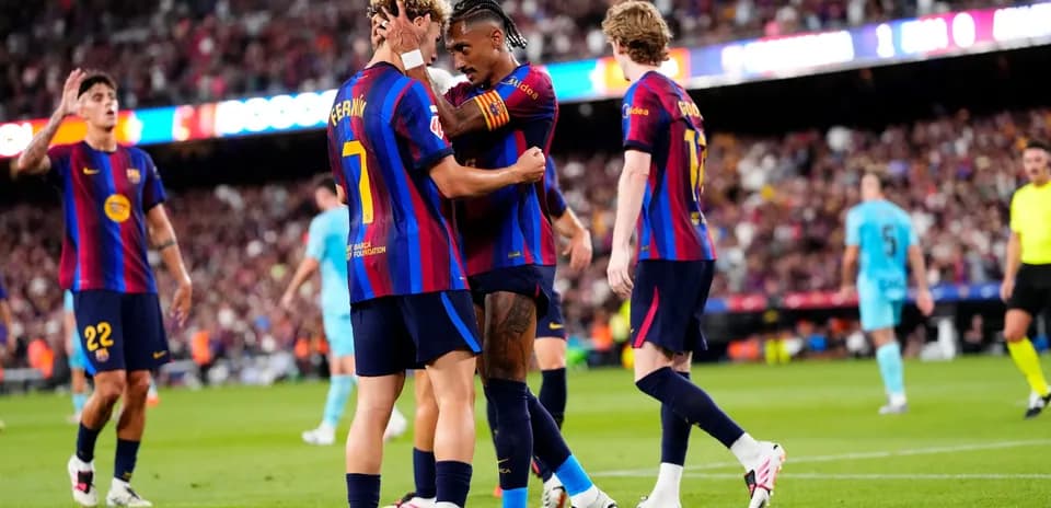 Celebración de jugadores del Barcelona en el partido