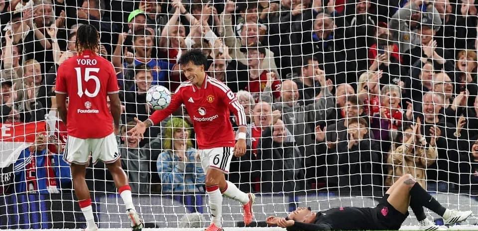 Jugadores de Manchester United celebrando un gol marcado