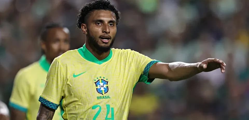 Jugador de Brasil señalando durante el partido