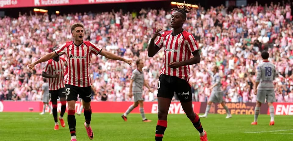 Jugadores de Athletic Club celebrando un gol