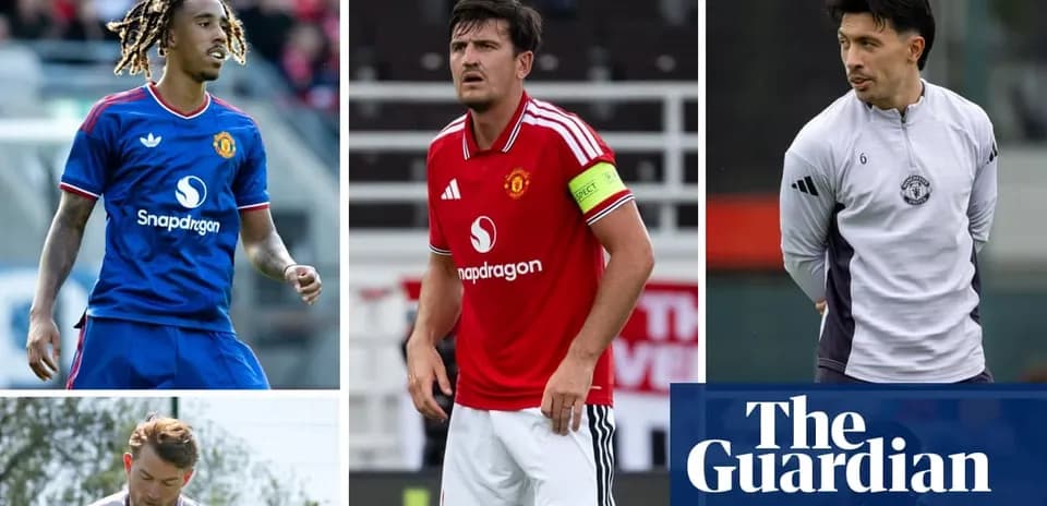 Cuatro jugadores de Manchester United en acción