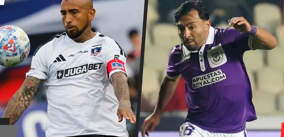 Jugadores de Colo Colo y Concepción en acción