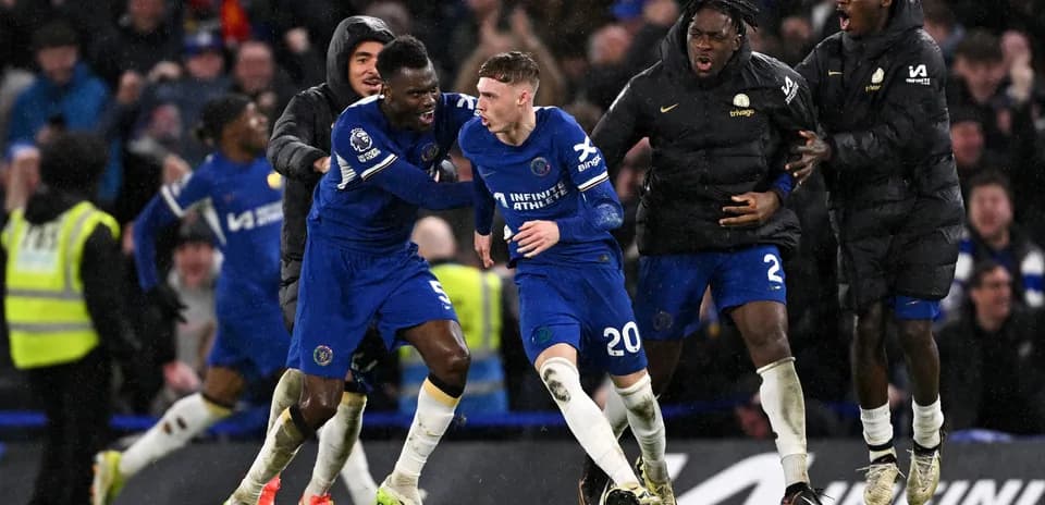 Jugadores de Chelsea celebrando un gol en el partido