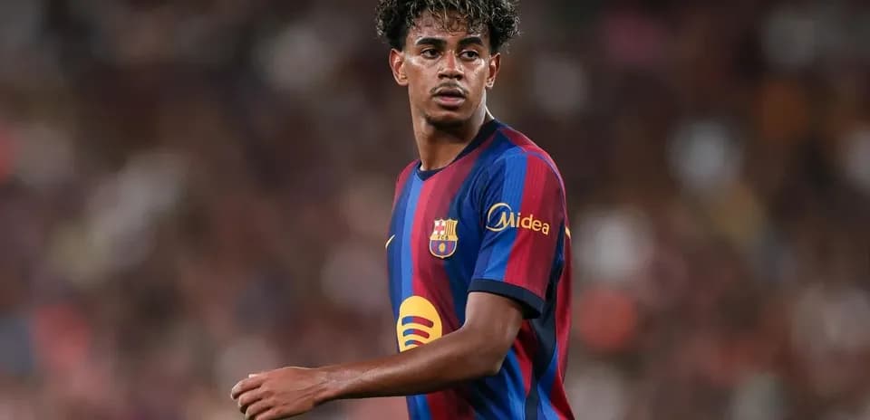 Jugador de Barcelona en acción durante un partido