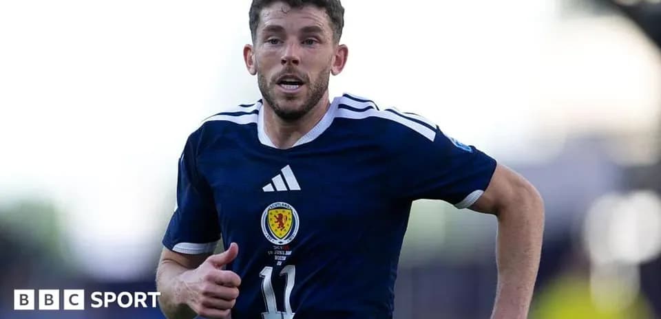 Jugador de Escocia corriendo durante un partido