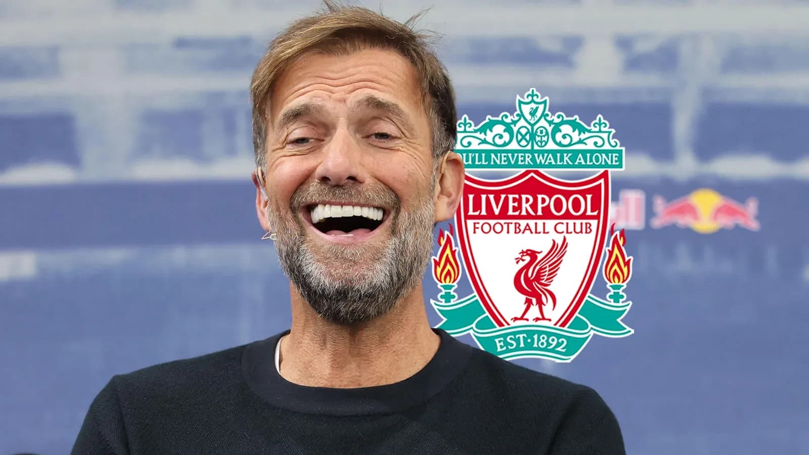 Entrenador sonriente de Liverpool en conferencia de prensa