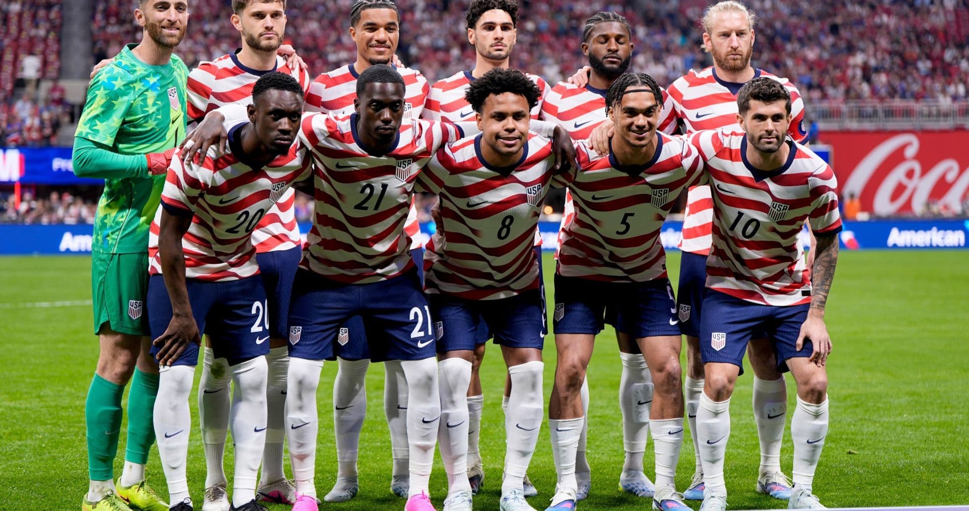 Equipo de Estados Unidos posando para la foto