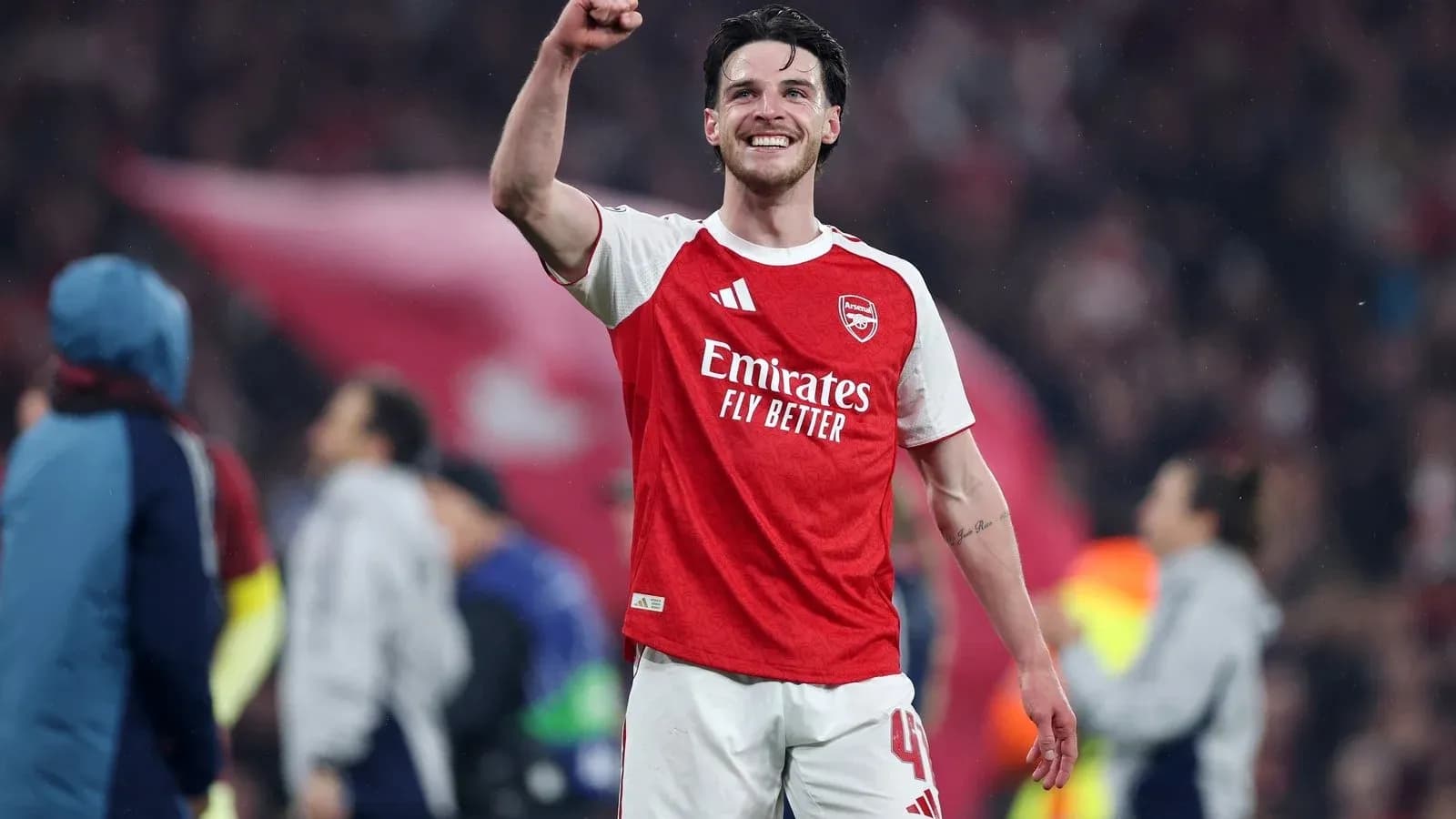 Jugador de Arsenal celebrando tras el partido
