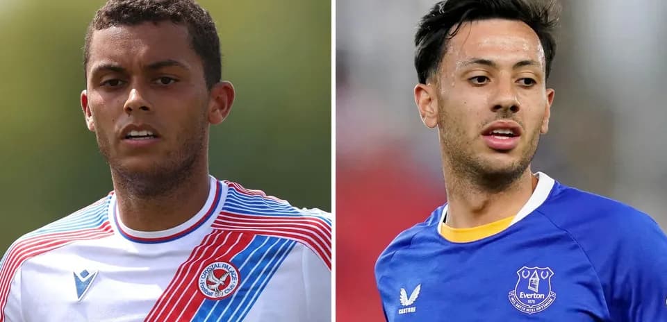 Dos jugadores en acción con camisetas de sus equipos