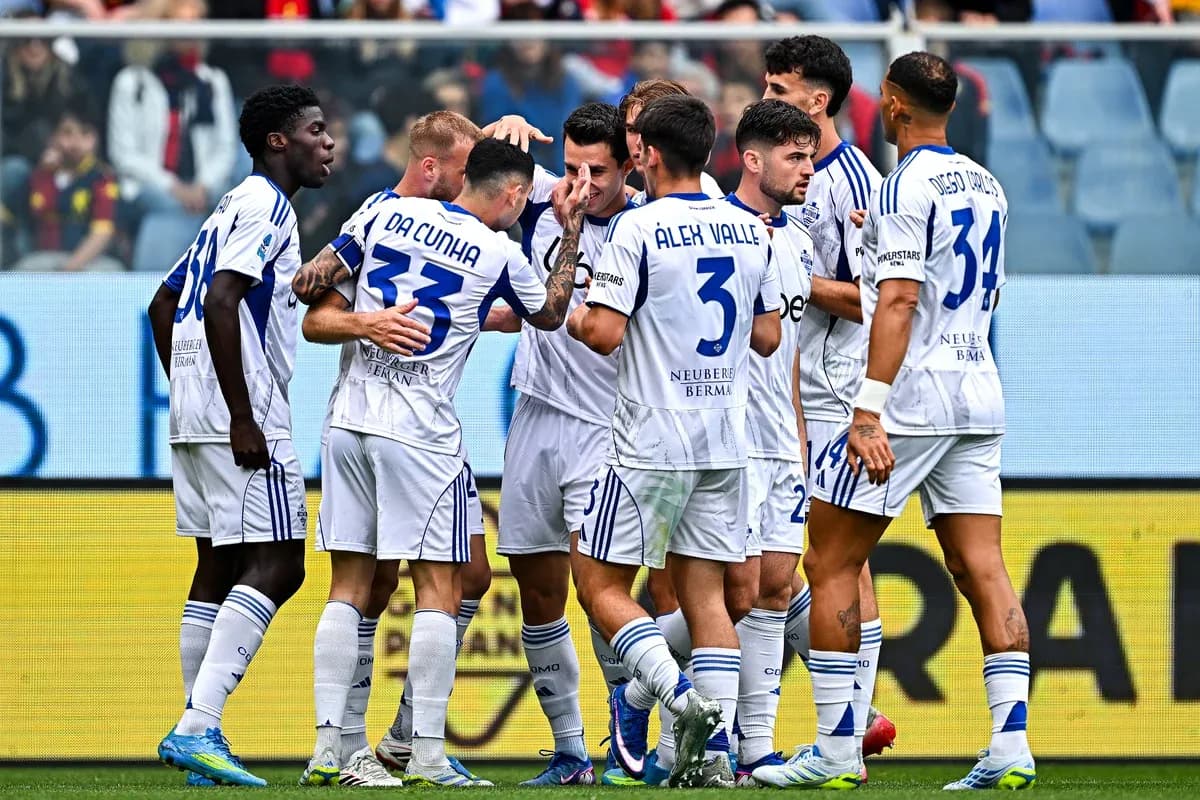 Jugadores de Como celebrando un gol Jugadores de Como celebrando un gol