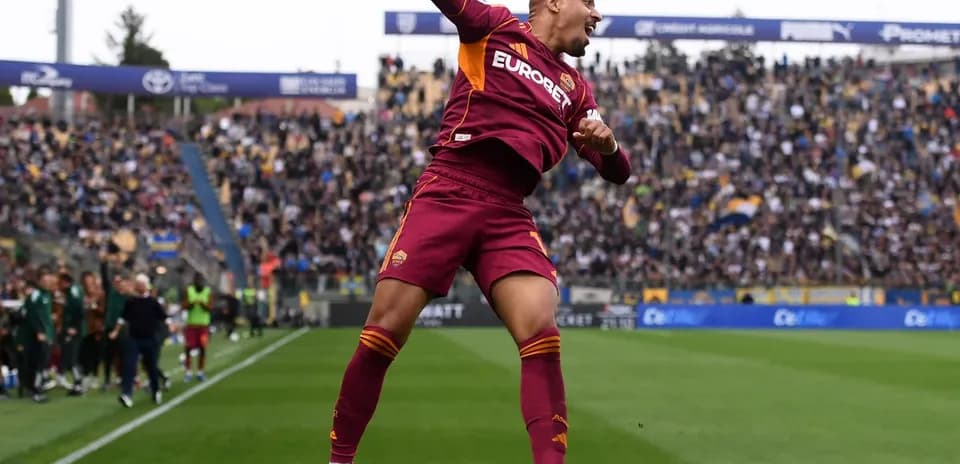 Jugador de AS Roma celebrando un gol