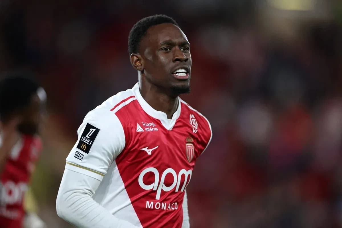 Jugador de Mónaco durante un partido en acción