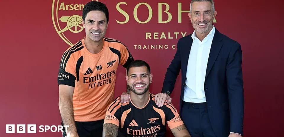 Entrenador y directivos de Arsenal con nuevo jugador