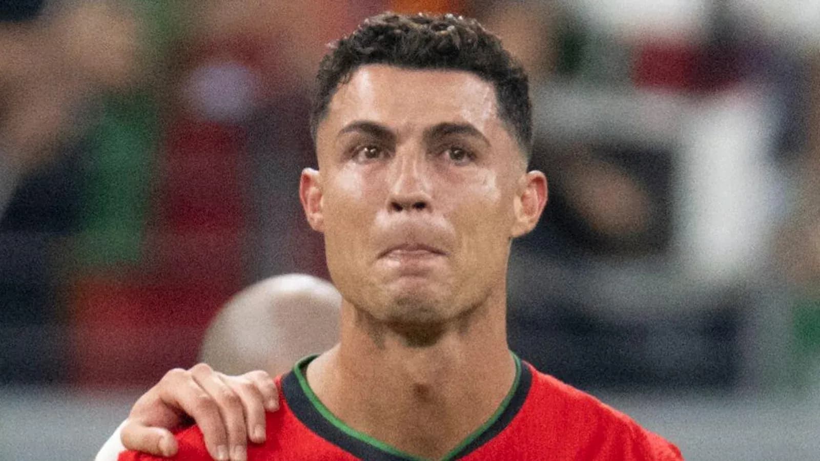 Jugador con camiseta de Portugal durante el partido