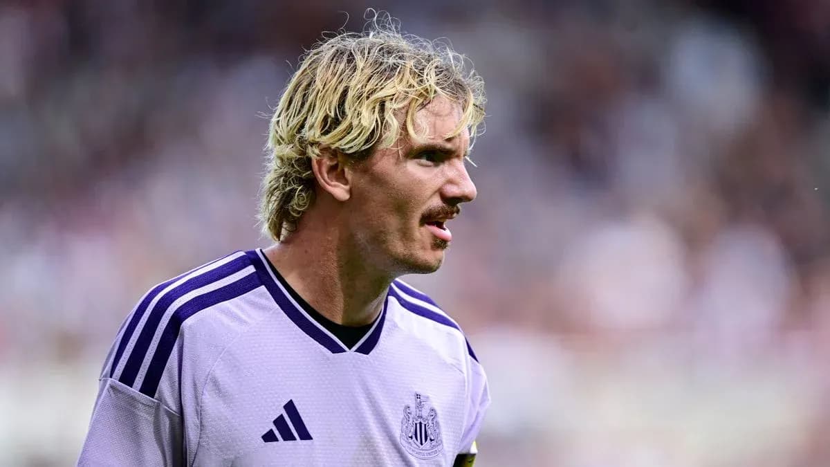 Jugador de Newcastle en el campo durante el partido
