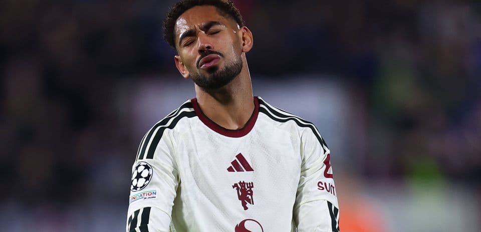 Conflicto entre Matheus Cunha y Michael Carrick tras derrota humillante del Manchester United en Champions League