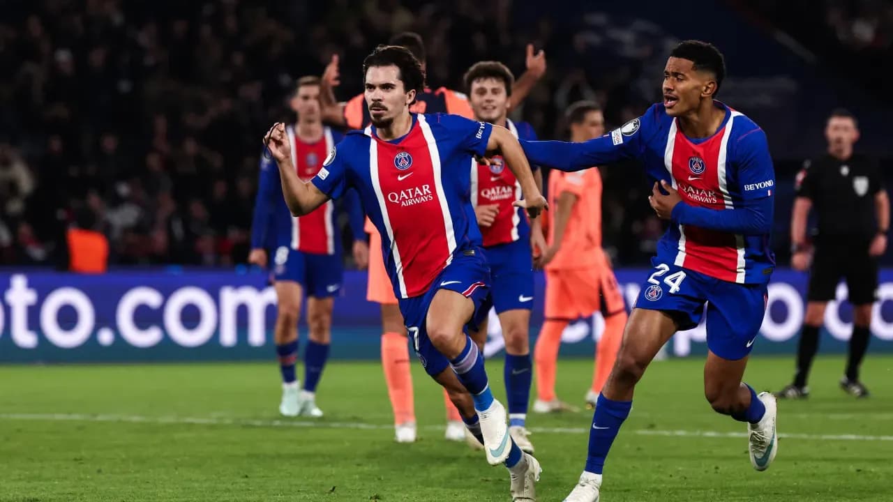 Vitinha y Fabian Ruiz llevan al PSG a una victoria emocionante sobre Barcelona en la Champions League