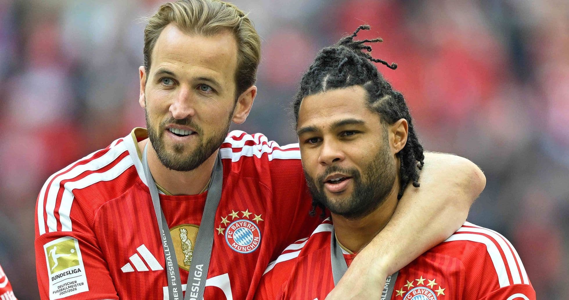 Serge Gnabry apoya a Harry Kane para ganar el Balón de Oro antes del duelo de Champions contra Arsenal